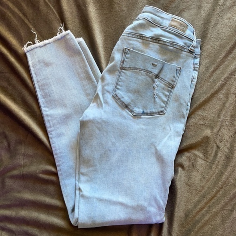 4 for 16$ 2000’s RSQ distressed skinny jeans
